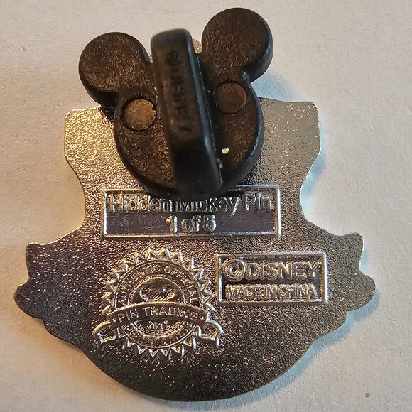 DISNEY Pin Trading ~ Disneyland Resort ~ Crest/Mickey Mouse 1/5 ~ 2012 - Picture 7 of 13
